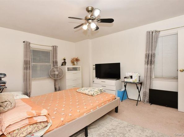 166-30 Gothic Drive, Jamaica Hills NY 11432