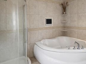 15823 92nd Street, Howard Beach NY 11414