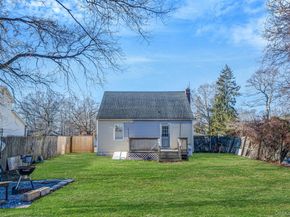 476 Revilo Avenue, Shirley NY 11967