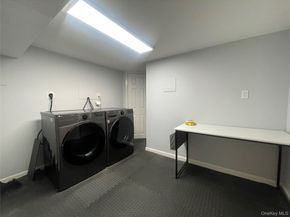 7 Village Lane, Woodbury NY 11797