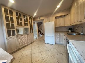 7 Village Lane, Woodbury NY 11797