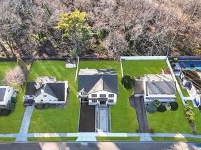 126 Rim Lane, Hicksville NY 11801