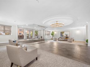 10 Ipswich Avenue 4M, Great Neck NY 11021