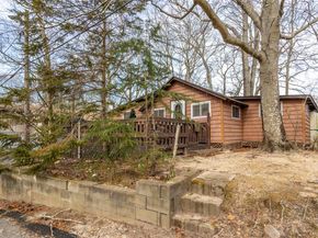 28 Anchor Path, Baiting Hollow NY 11933