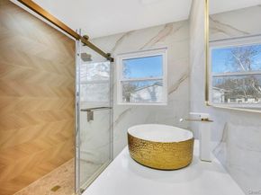 7 Suzanne Lane, Bethpage NY 11714