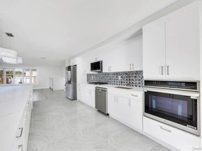 7 Suzanne Lane, Bethpage NY 11714