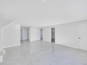 7 Suzanne Lane, Bethpage NY 11714