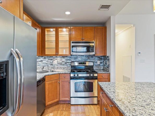 122-04 Powell Cove Boulevard C, College Point NY 11356