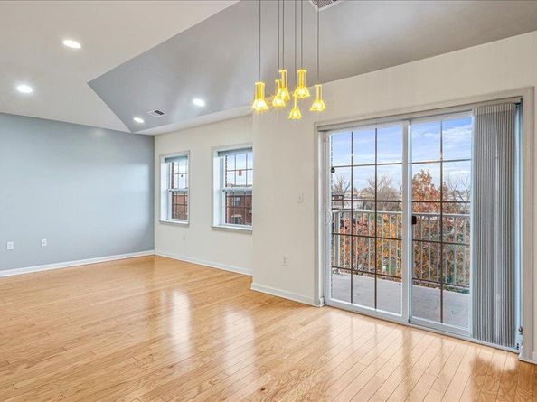 122-04 Powell Cove Boulevard C, College Point NY 11356