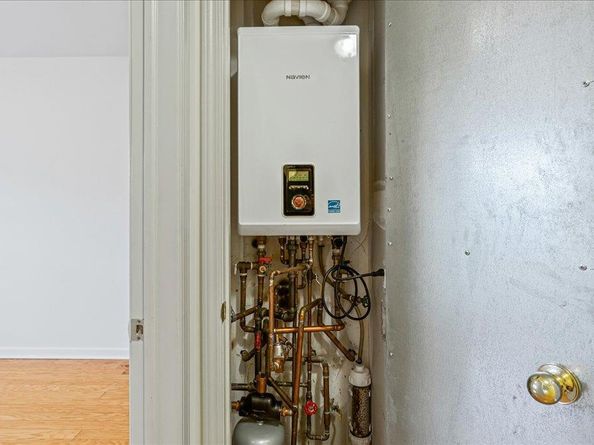 122-04 Powell Cove Boulevard C, College Point NY 11356