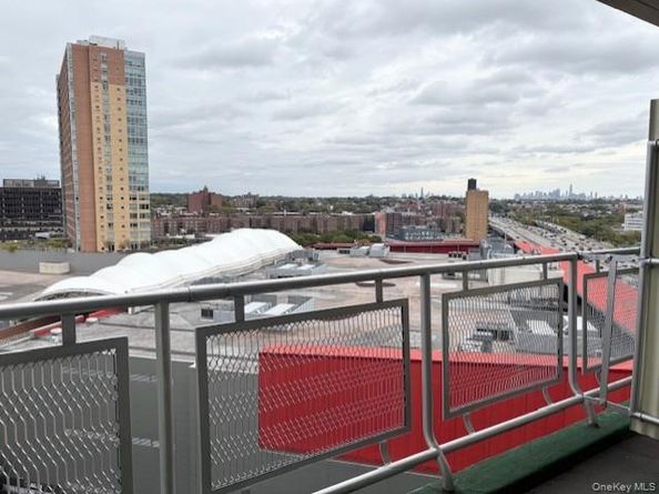 61-15 97th Street 15P, Rego Park NY 11374