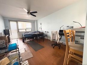 61-15 97th Street 15P, Rego Park NY 11374