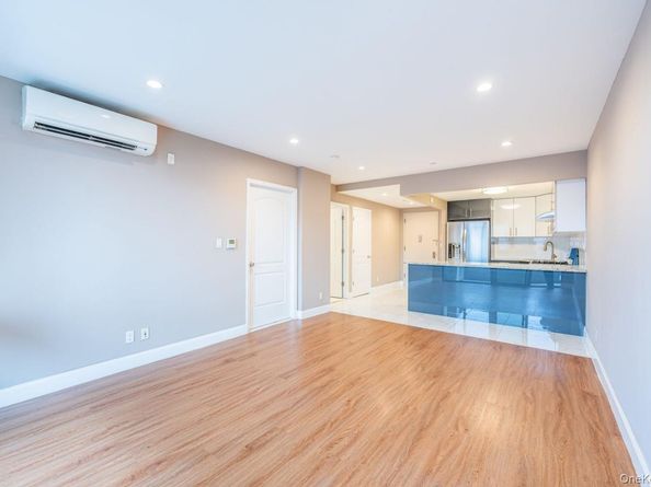 45-16 NE 83rd street Street NE E2J, Elmhurst NY 11373