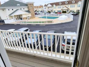 512 Narragansett Villas Drive, Lindenhurst NY 11757