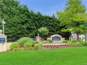 512 Narragansett Villas Drive, Lindenhurst NY 11757