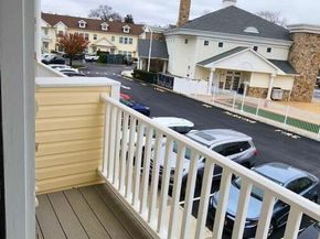 512 Narragansett Villas Drive, Lindenhurst NY 11757