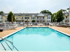 512 Narragansett Villas Drive, Lindenhurst NY 11757