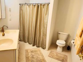 512 Narragansett Villas Drive, Lindenhurst NY 11757