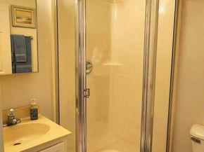 512 Narragansett Villas Drive, Lindenhurst NY 11757