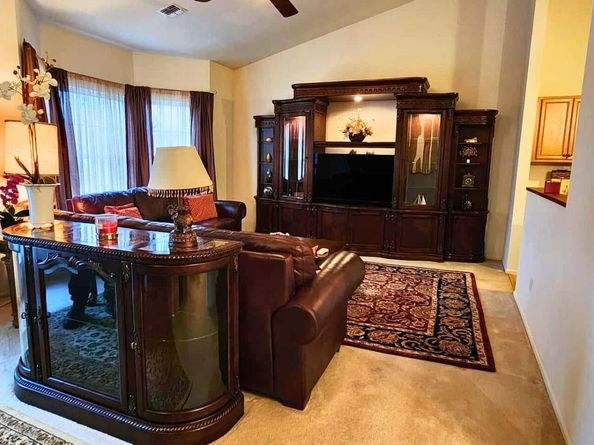 512 Narragansett Villas Drive, Lindenhurst NY 11757