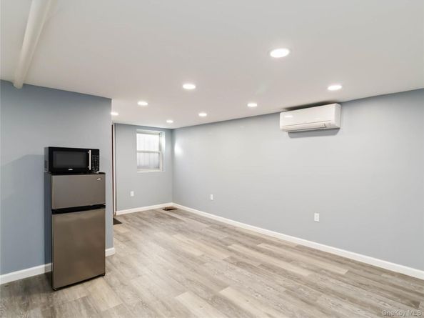 6286 Dry Harbor Road, Middle Village NY 11379