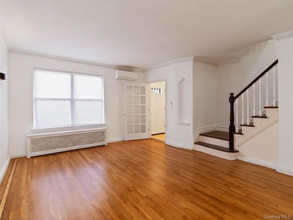 6286 Dry Harbor Road, Middle Village NY 11379