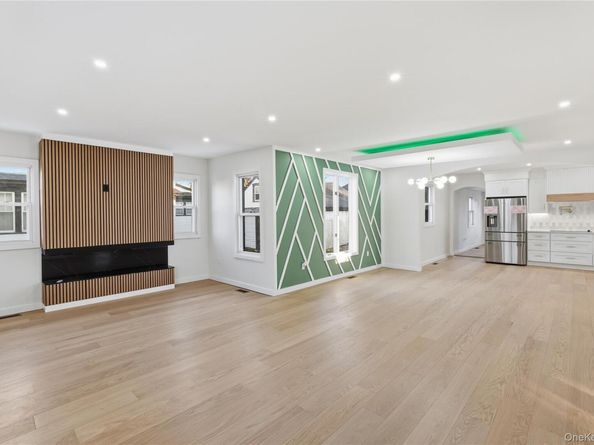 135 Whaley Street, Freeport NY 11520