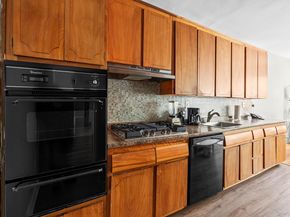 1015 Old Post Road 2H, Mamaroneck NY 10543