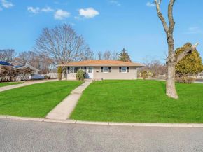 3 Radburn Lane, Port Jefferson Station NY 11776