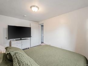 15 Macon Street, Lindenhurst NY 11757