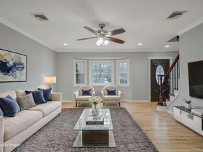 92 Hawthorne Road, Kings Park NY 11754