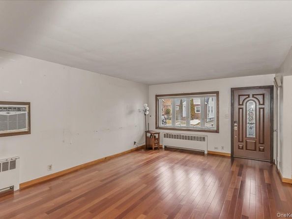 505 N 1st Street, New Hyde Park NY 11040