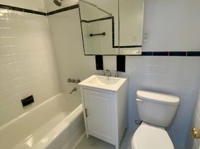 164-20 Highland Avenue 9T, Jamaica Hills NY 11432