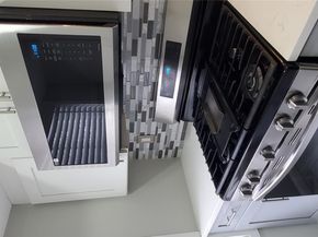 11 Idaho 11, Coram NY 11727