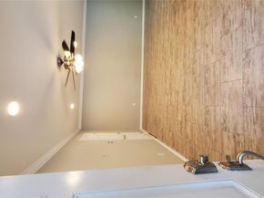 11 Idaho 11, Coram NY 11727