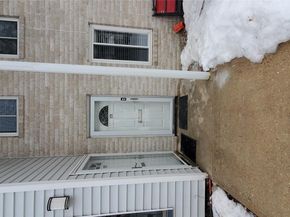 11 Idaho 11, Coram NY 11727