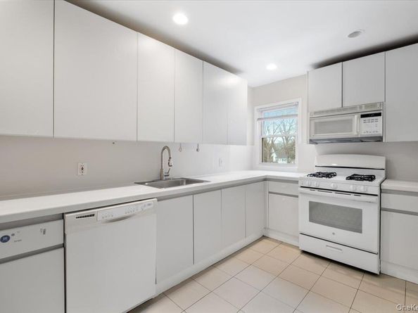 15 Chestnut Street 6A, Rye NY 10580