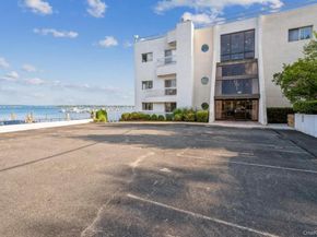 190 Schofield Street 2E, Bronx NY 10464