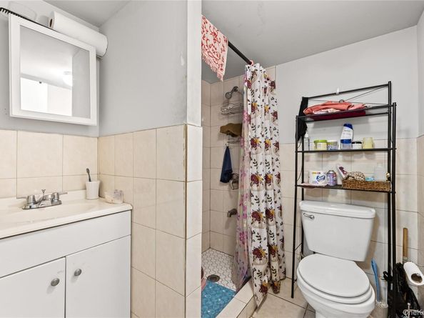 667 E 230th Street, Bronx NY 10466