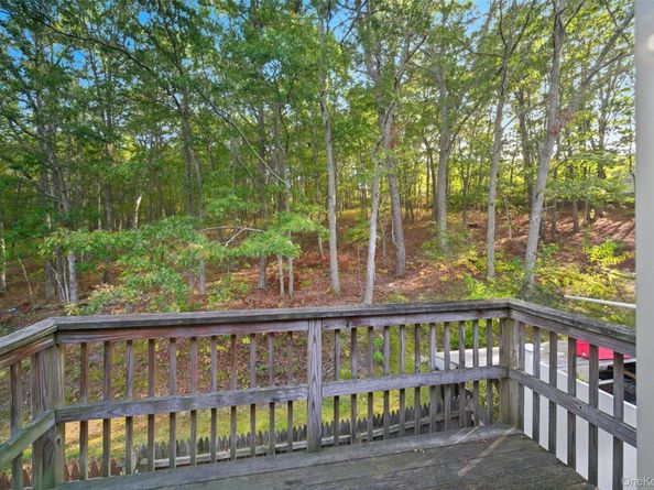 24 Wooded Way, Calverton NY 11933