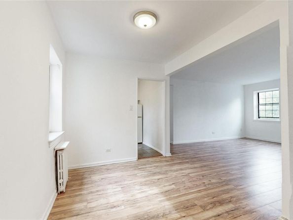 144-30 78th Road 3G, Flushing NY 11367
