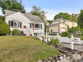 404 Manhattan Avenue, Hawthorne NY 10532
