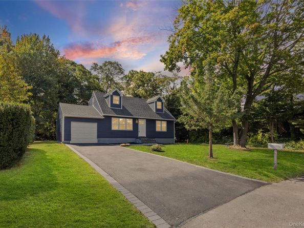 24 Laura Drive, Centereach NY 11720