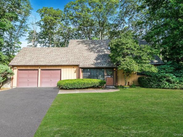 7 Birdseye Circle, Stony Brook NY 11790