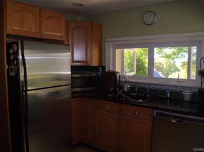 1824 Seabury Place, Peekskill NY 10566