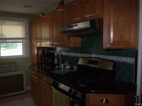 1824 Seabury Place, Peekskill NY 10566