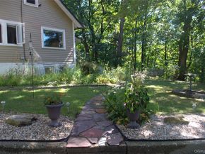 1824 Seabury Place, Peekskill NY 10566