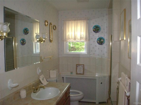 1824 Seabury Place, Peekskill NY 10566