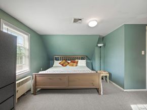 186 Green Street, Valley Stream NY 11580