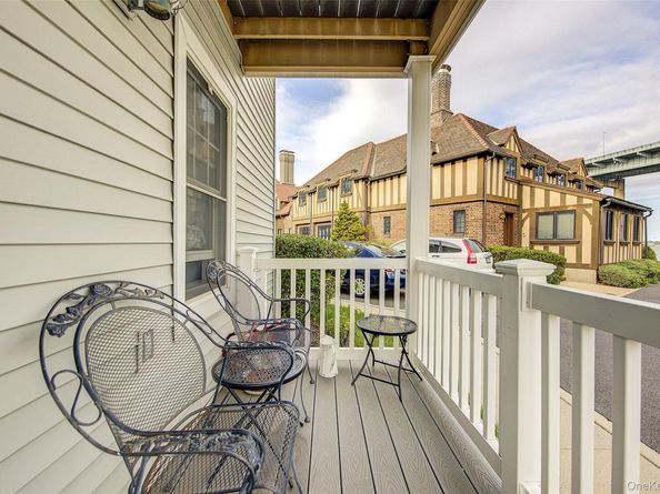 168-03 Powells Cove Boulevard 13, Beechhurst NY 11357